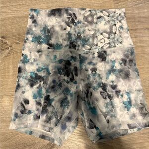 Lululemon Athletica Blue and Black Bike Shorts